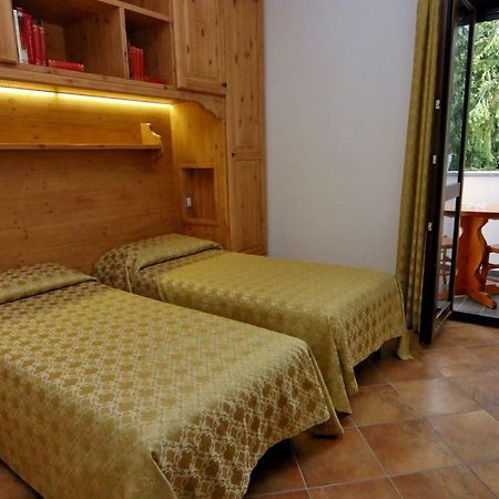 Albergo Ristorante Centro Vico Canavese Εξωτερικό φωτογραφία