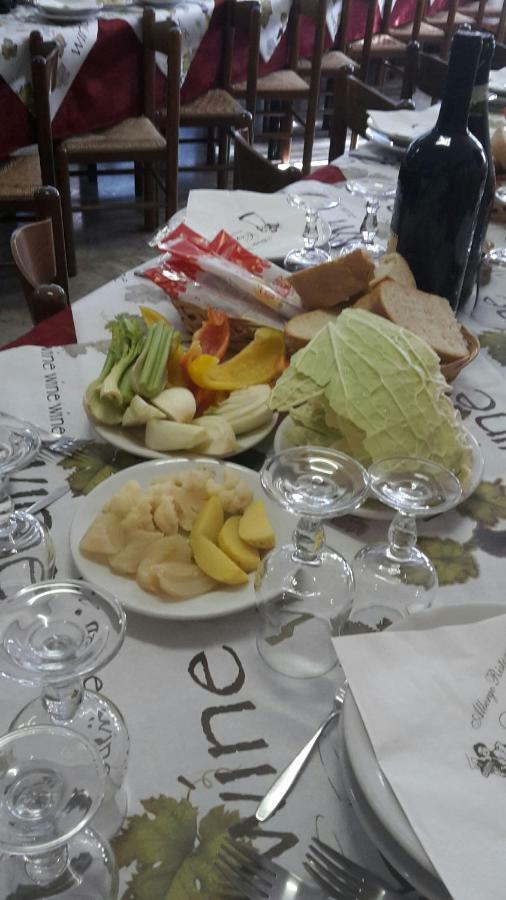 Albergo Ristorante Centro Vico Canavese Εξωτερικό φωτογραφία