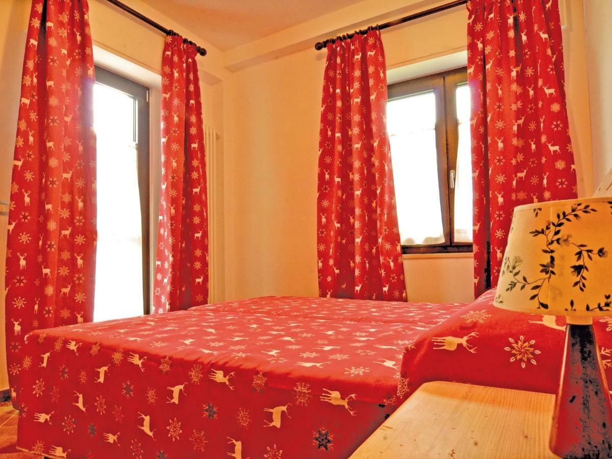 Albergo Ristorante Centro Vico Canavese Εξωτερικό φωτογραφία
