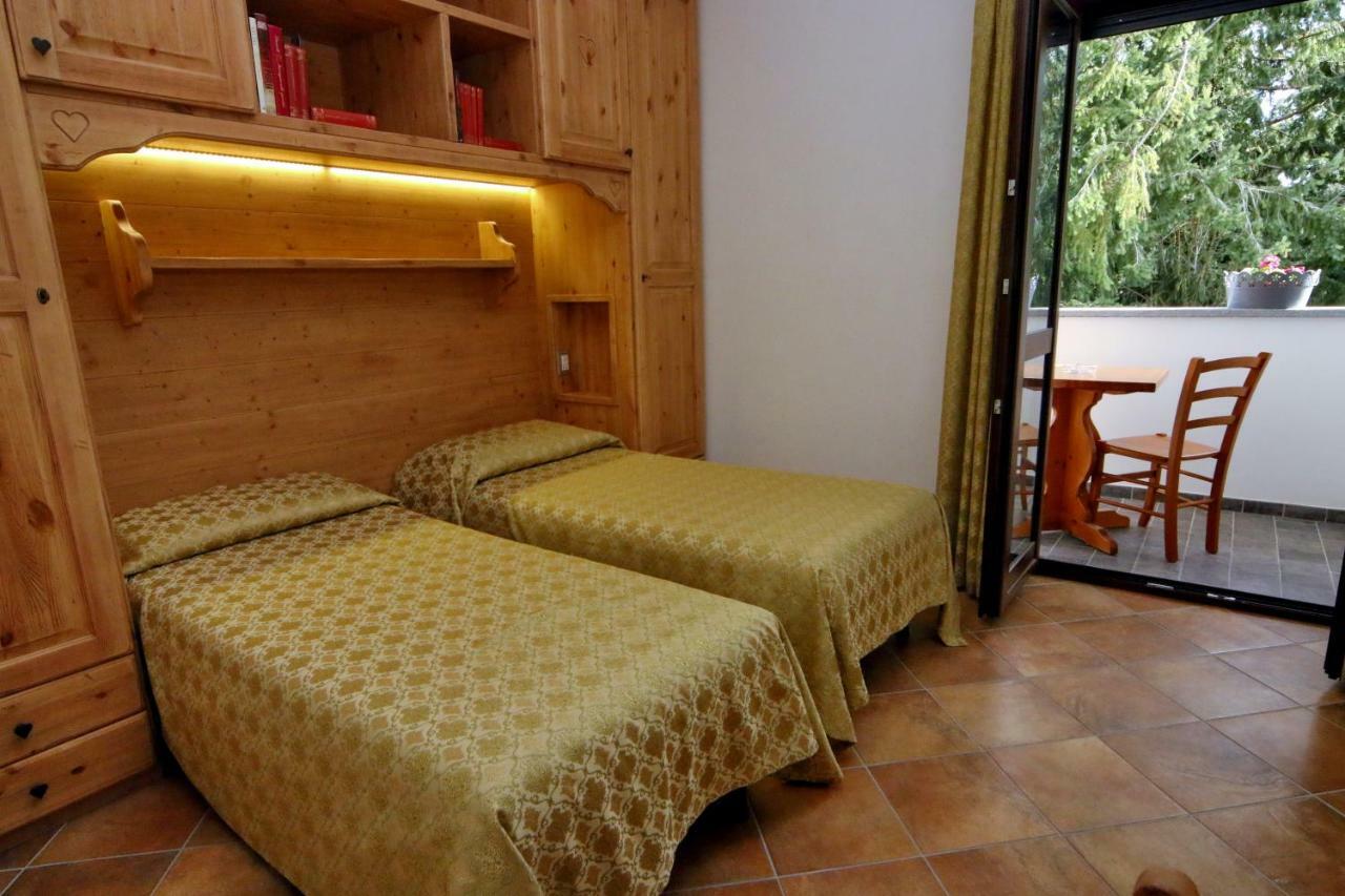 Albergo Ristorante Centro Vico Canavese Εξωτερικό φωτογραφία