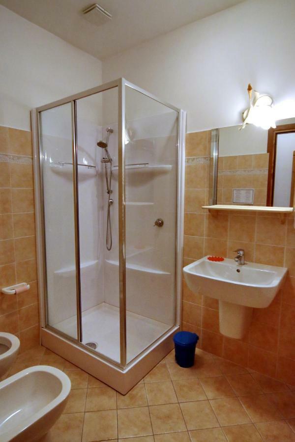 Albergo Ristorante Centro Vico Canavese Εξωτερικό φωτογραφία